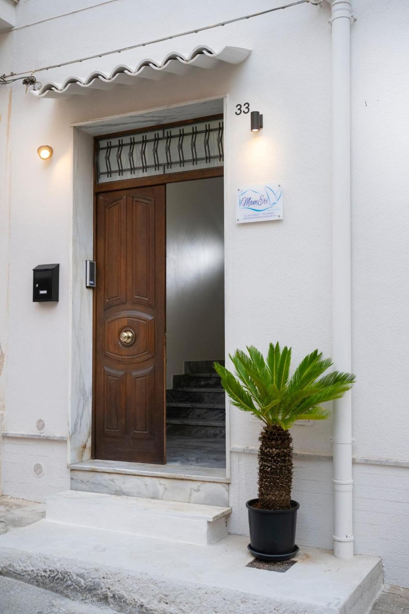 Mameri Central Rooms Castellammare del Golfo Esterno foto