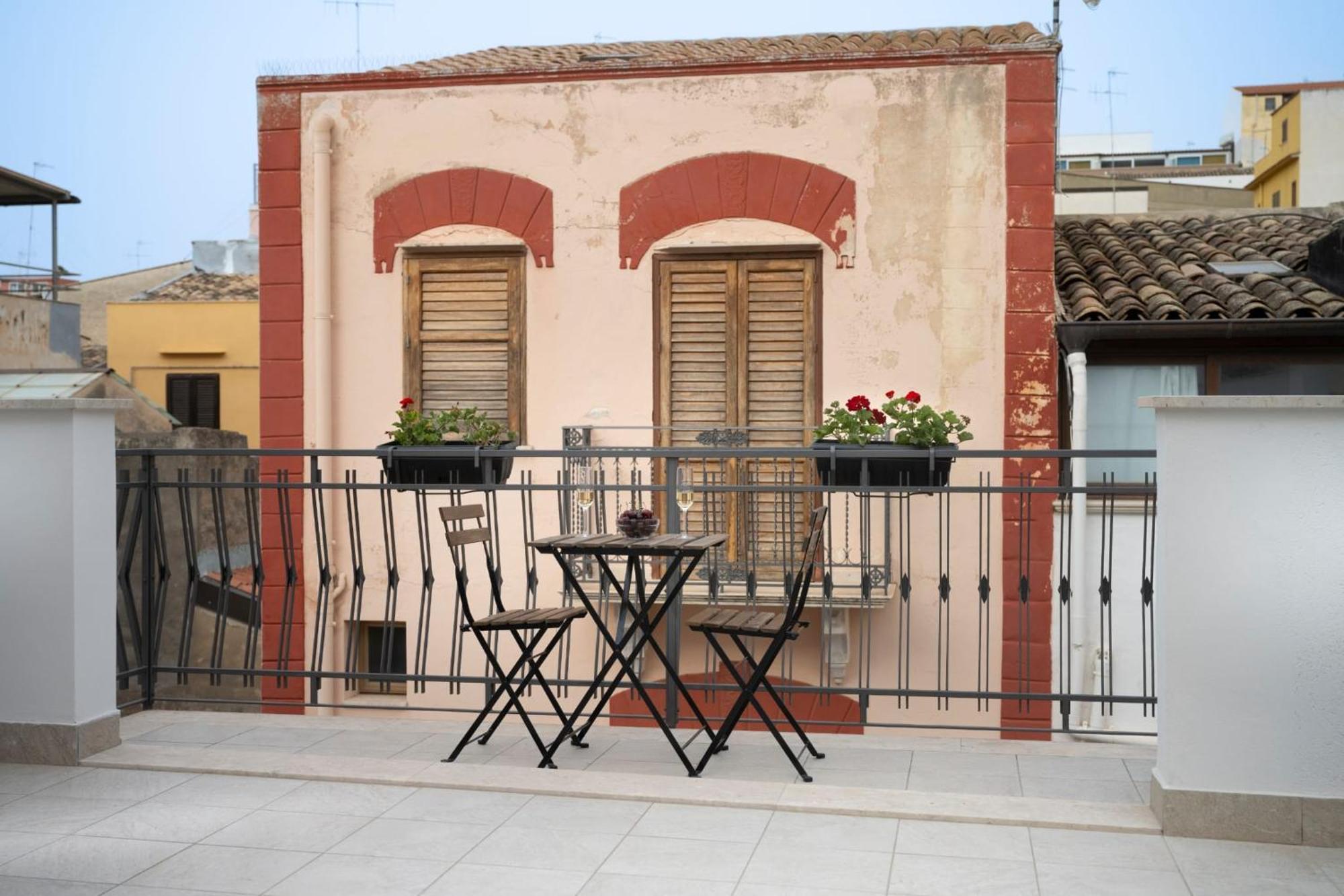 Mameri Central Rooms Castellammare del Golfo Esterno foto