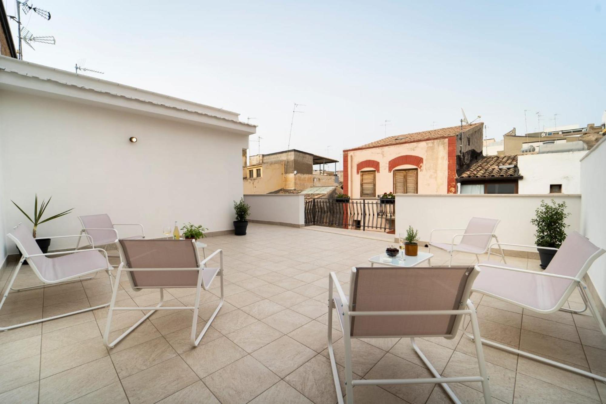 Mameri Central Rooms Castellammare del Golfo Esterno foto